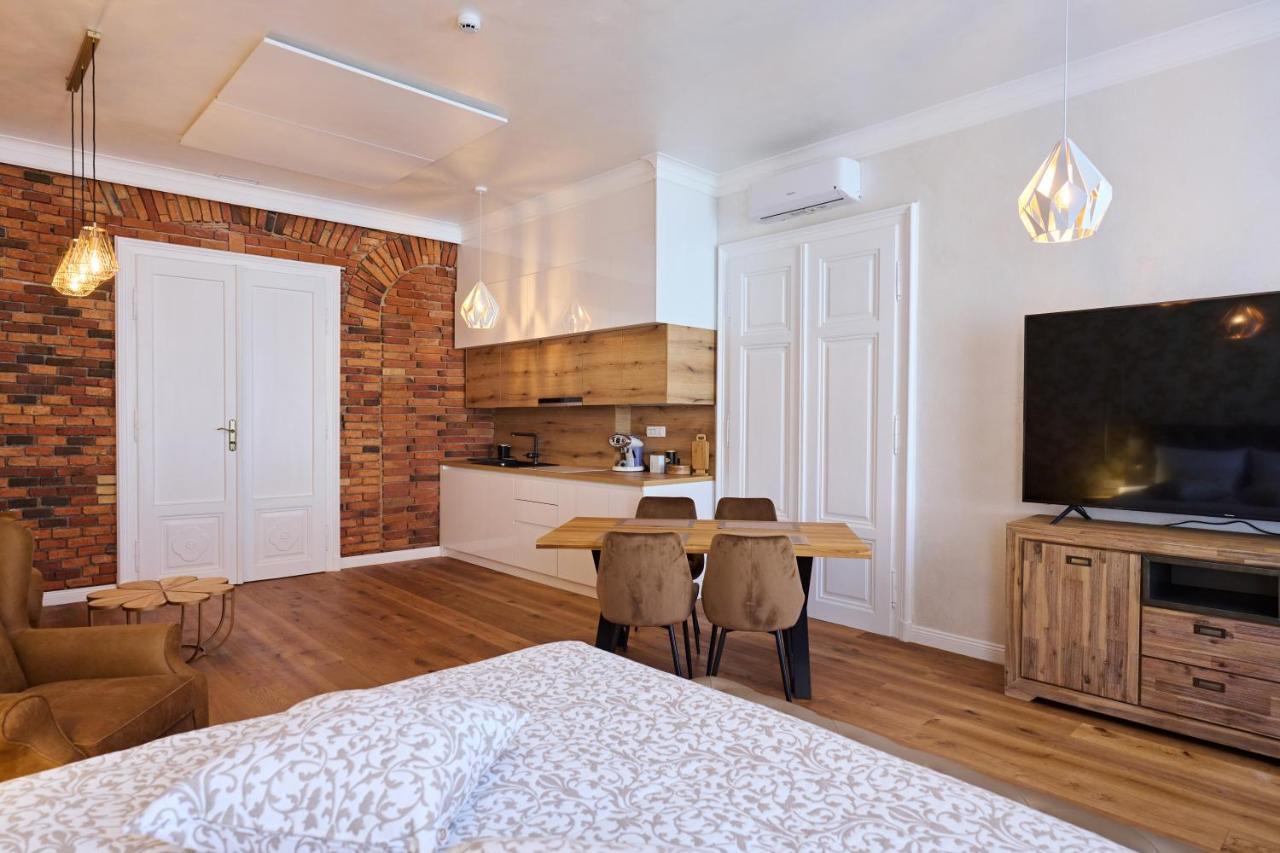 Hisa Ancka, Boutique Hotel & Maja Rooms Slovenj Gradec Εξωτερικό φωτογραφία